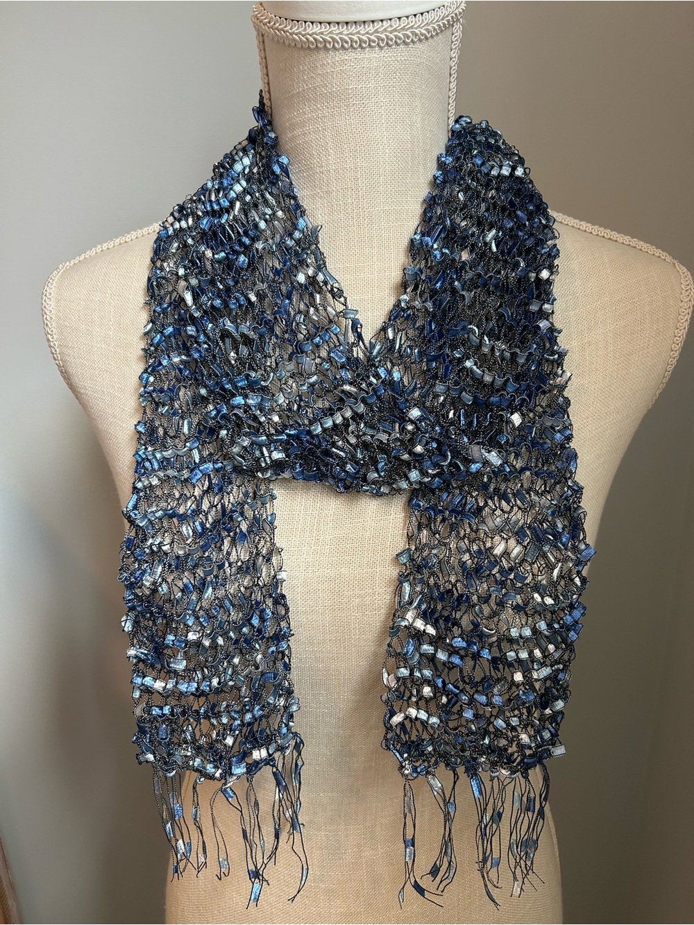 Oceanic Ladder Ribbon Scarf - Picture 3 of 5